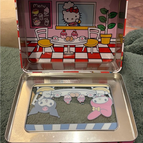 Sanrio Hello Kitty My Melody Kuromi Metal Lunchbox Pink Cafe Design - Picture 2 of 5